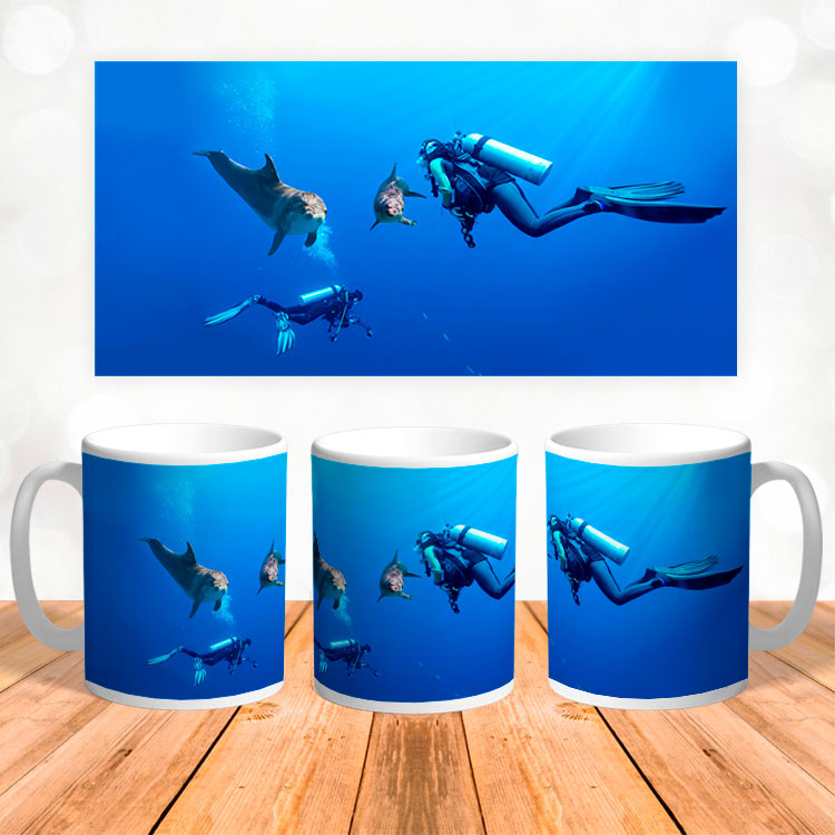 Чашка с 3Д принтом 'Дайвера и дельфины'