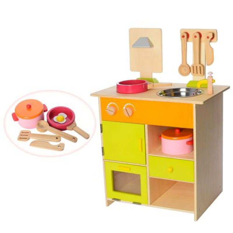 Детская игрушечная кухня из дерева