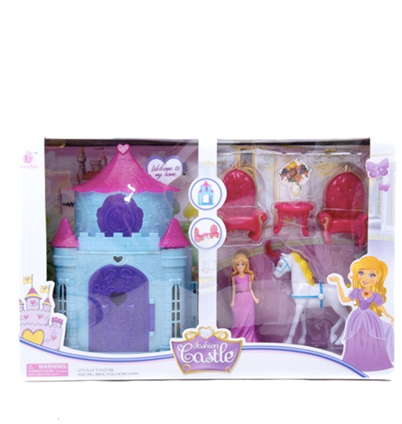 Замок с мебелью и куклой