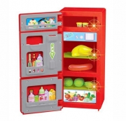 Игрушечный холодильник с продуктами