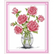 Вышивка крестиком "Розы в вазе"