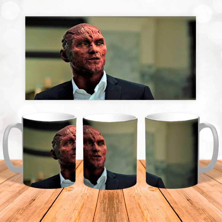 Чашка с принтом 3Д 'Люцифер показал дьявольское лицо'