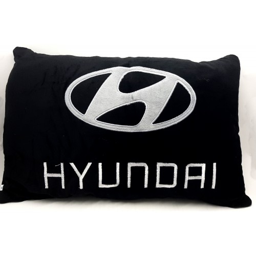 Подушка с вышивкой 'Hyundai'