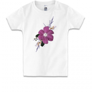 Детская футболка с фиолетовым цветком
