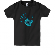 Детская футболка с неоновым отпечатком руки