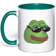 Чашка з жабою Пепе в сонячних окулярах