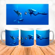 Чашка с 3Д принтом "Дайвера и дельфины"