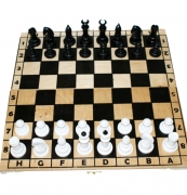 Деревянные шахматы из бука