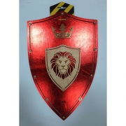 Деревянный щит "Лев" красный