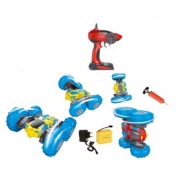 Іграшкова машина-перевертень з надувними колесами на радіокеруванні