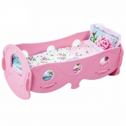 Кроватка для кукол розовая с постельным бельем