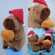 Мягкая игрушка Капибара новогодняя