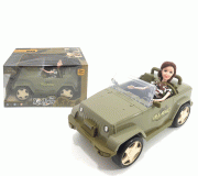 Військова машина Джип із лялькою
